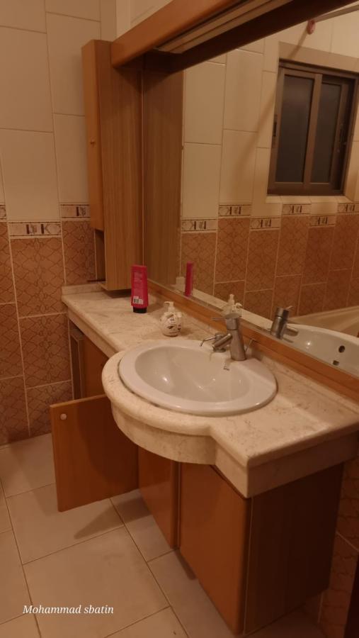Sbatin Hotel Madaba Eksteriør billede